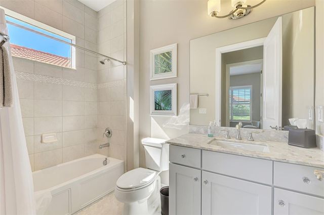 10407 MEDJOOL DRIVE, Venice, FL 34293