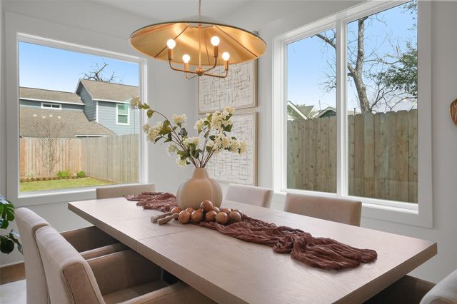 1023 E 23rd Street, Houston, TX 77009