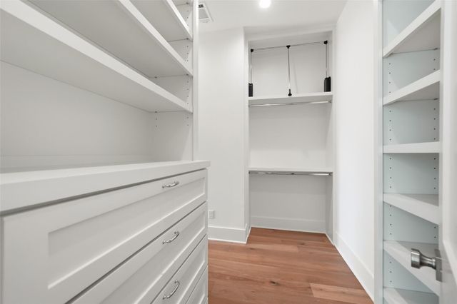 1023 E 23rd Street, Houston, TX 77009