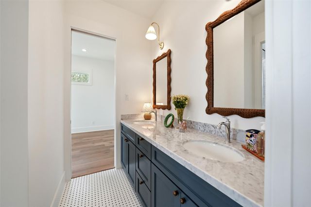 1023 E 23rd Street, Houston, TX 77009