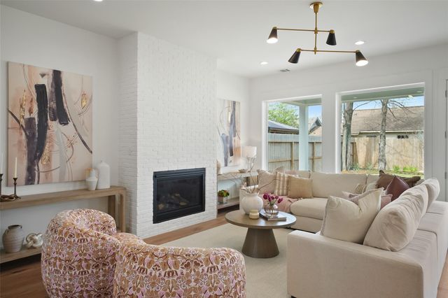 1023 E 23rd Street, Houston, TX 77009