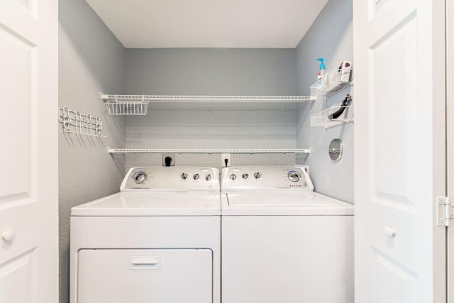 2912 Hidden Hills Road 1205, West Palm Beach, FL 33411