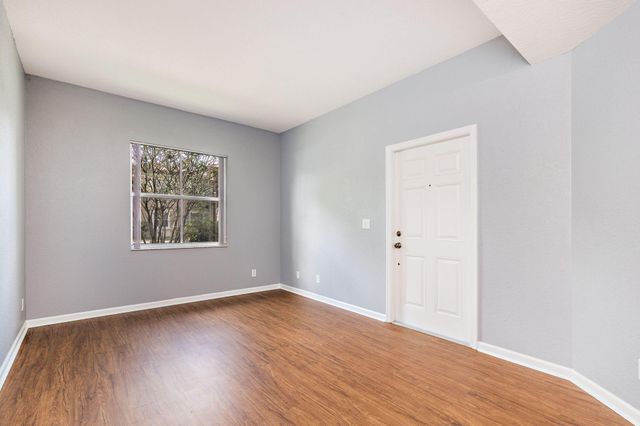 2912 Hidden Hills Road 1205, West Palm Beach, FL 33411