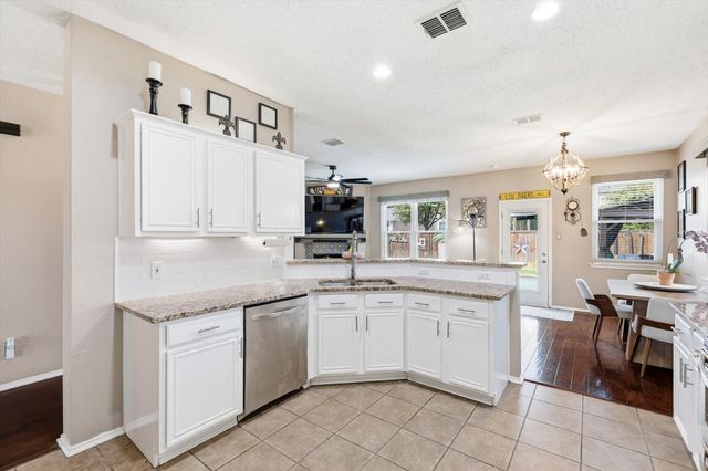 12637 Chittamwood Trail, Fort Worth, TX 76040