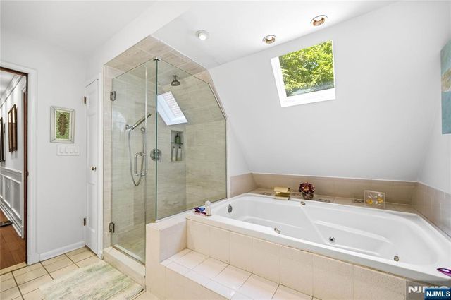 111 Kitchell Lake Drive, West Milford, NJ 07480