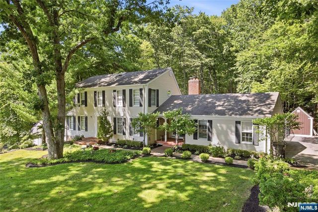 111 Kitchell Lake Drive, West Milford, NJ 07480