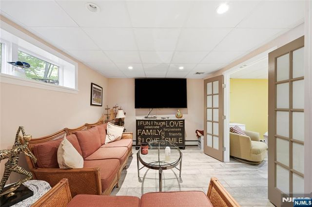 111 Kitchell Lake Drive, West Milford, NJ 07480
