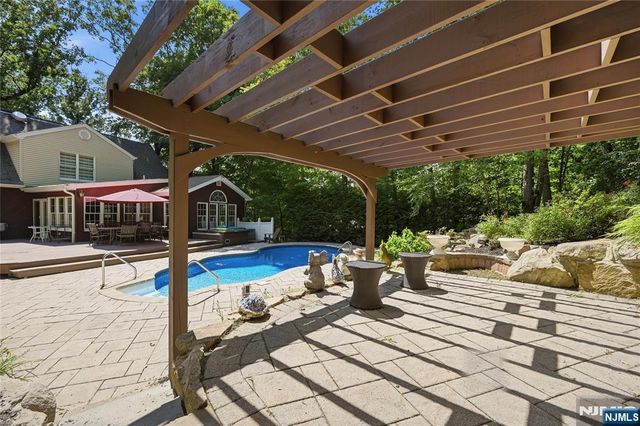 111 Kitchell Lake Drive, West Milford, NJ 07480