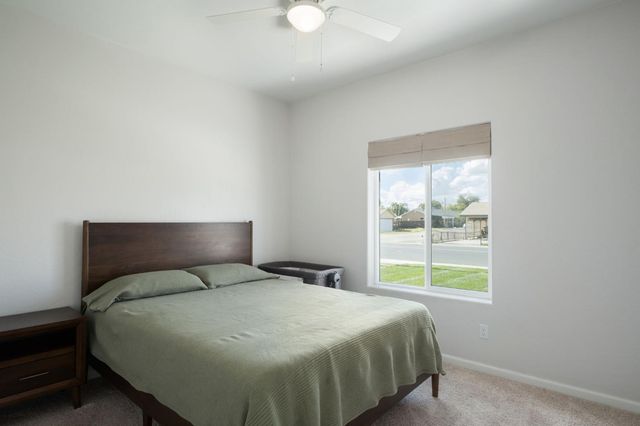 775 Kimball Lane, Hanford, CA 93230