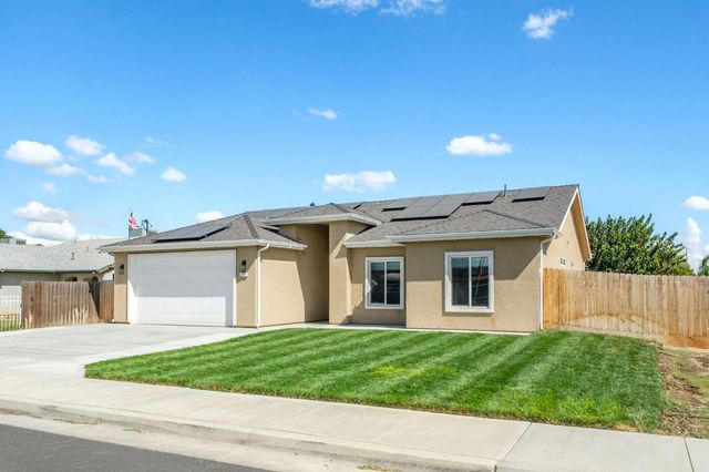 775 Kimball Lane, Hanford, CA 93230