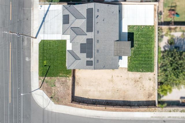 775 Kimball Lane, Hanford, CA 93230