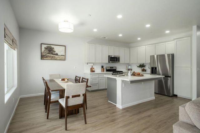 775 Kimball Lane, Hanford, CA 93230