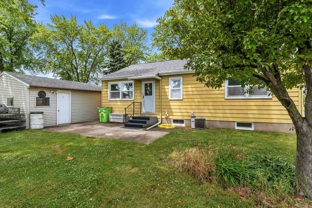 N9363 LAKESHORE DRIVE, Van Dyne, WI 54979