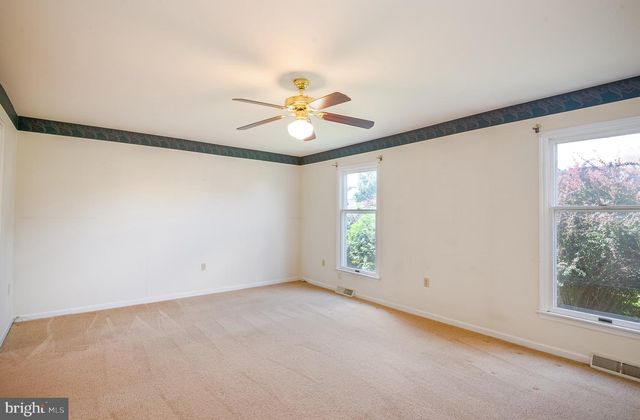 41 FLINT RIDGE DR, Shillington, PA 19607