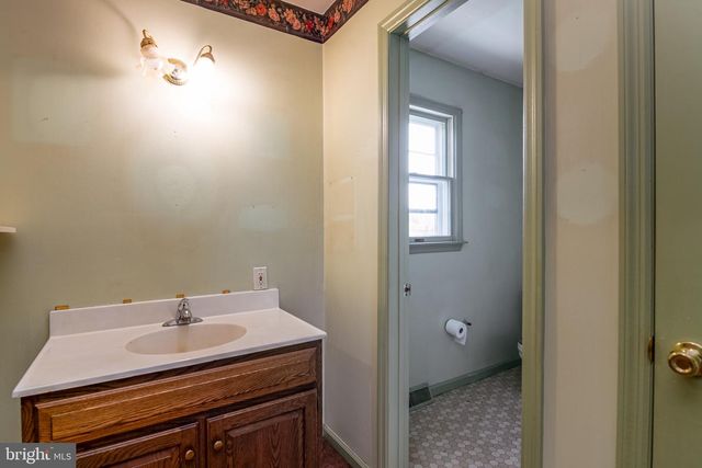 41 FLINT RIDGE DR, Shillington, PA 19607
