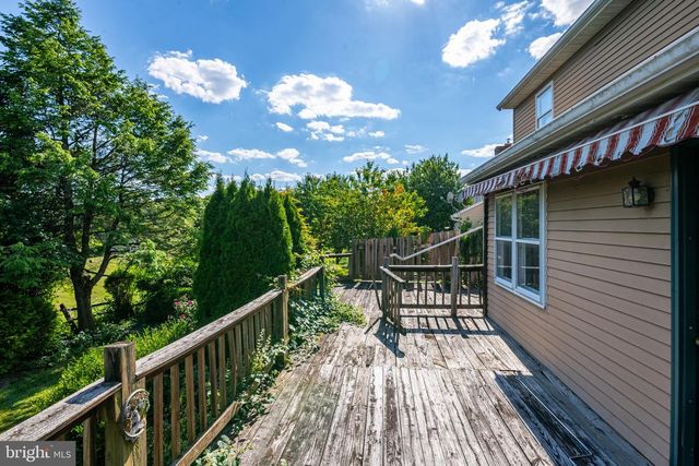 41 FLINT RIDGE DR, Shillington, PA 19607