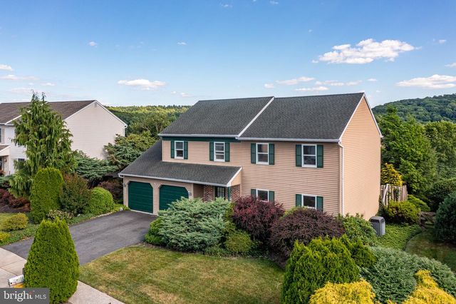 41 FLINT RIDGE DR, Shillington, PA 19607