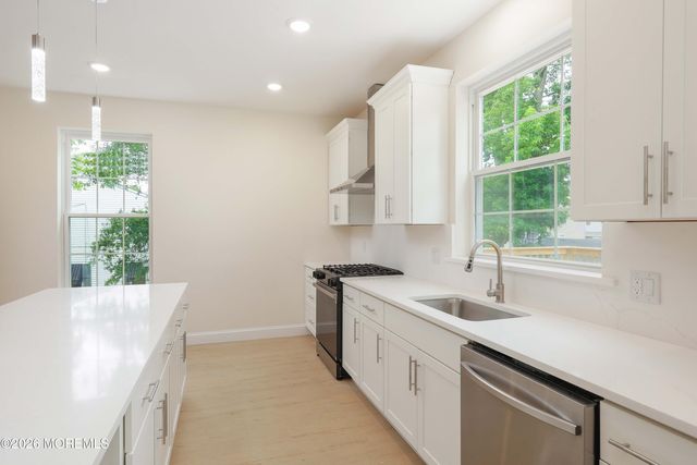 212 Twilight Avenue, Keansburg, NJ 07734