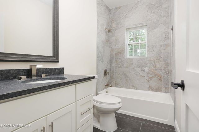 212 Twilight Avenue, Keansburg, NJ 07734
