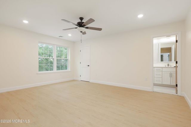 212 Twilight Avenue, Keansburg, NJ 07734