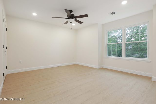 212 Twilight Avenue, Keansburg, NJ 07734