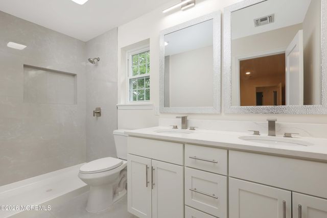 212 Twilight Avenue, Keansburg, NJ 07734