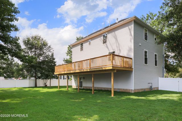 212 Twilight Avenue, Keansburg, NJ 07734