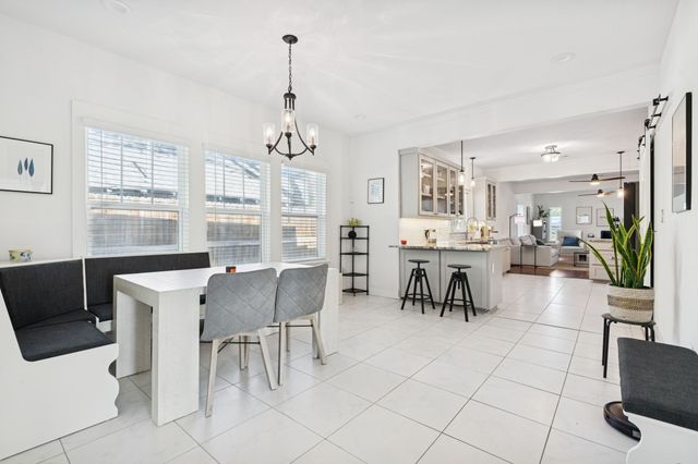 2844 S Adams Street, Fort Worth, TX 76110