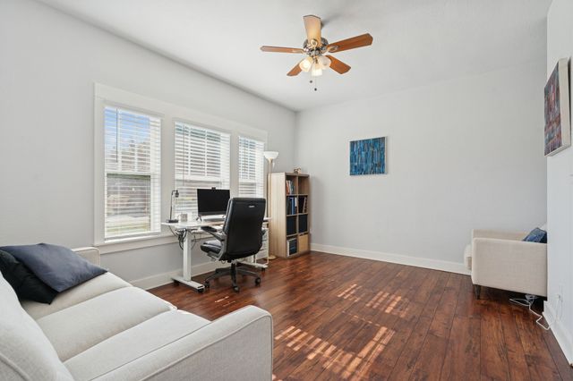 2844 S Adams Street, Fort Worth, TX 76110