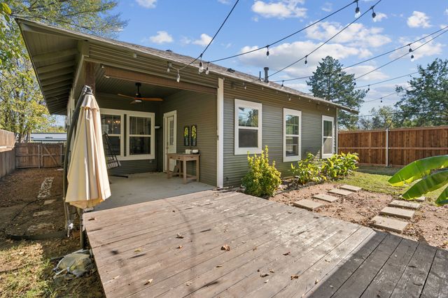 2844 S Adams Street, Fort Worth, TX 76110