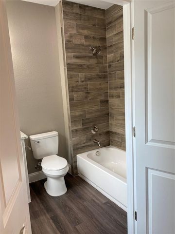 422 W Coffin Street, Denison, TX 75020