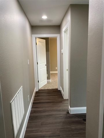 422 W Coffin Street, Denison, TX 75020