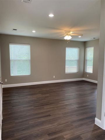 422 W Coffin Street, Denison, TX 75020