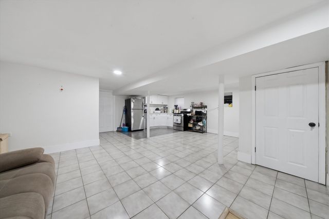 5105 W ALTGELD Street, Chicago, IL 60639
