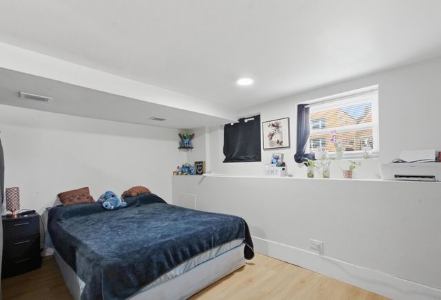 5105 W ALTGELD Street, Chicago, IL 60639