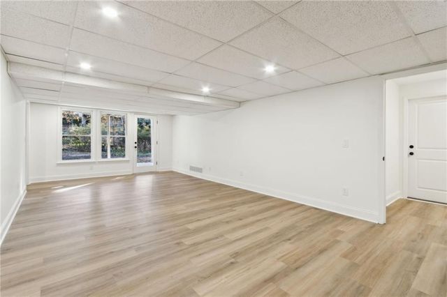 420 Hackberry Court, Roswell, GA 30076