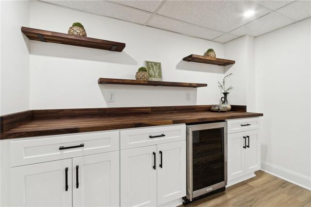 420 Hackberry Court, Roswell, GA 30076