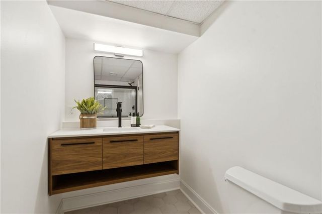 420 Hackberry Court, Roswell, GA 30076