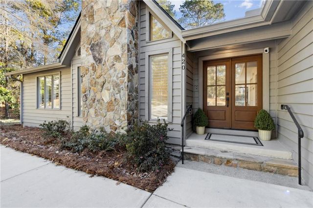 420 Hackberry Court, Roswell, GA 30076