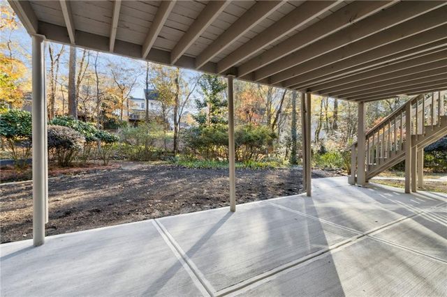 420 Hackberry Court, Roswell, GA 30076