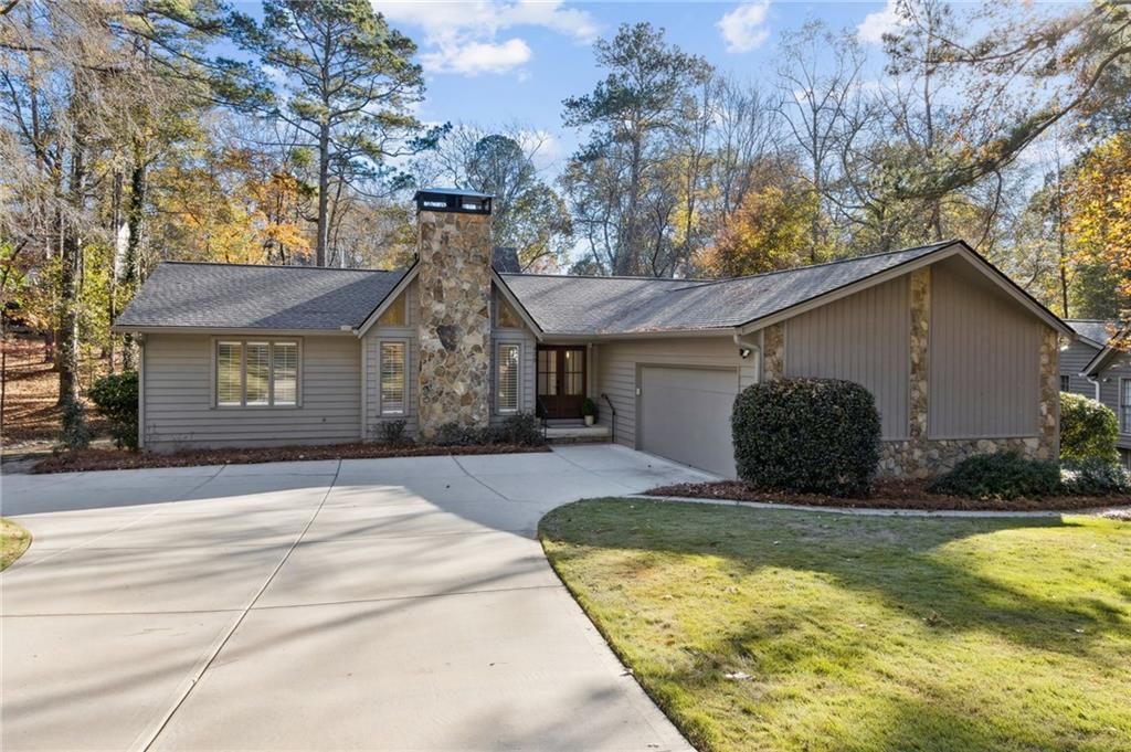 420 Hackberry Court, Roswell, GA 30076