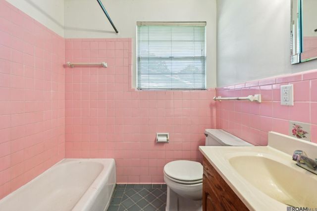 8435 N Essen Heights Ct, Baton Rouge, LA 70809