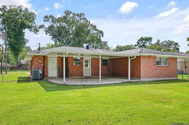 8435 N Essen Heights Ct, Baton Rouge, LA 70809