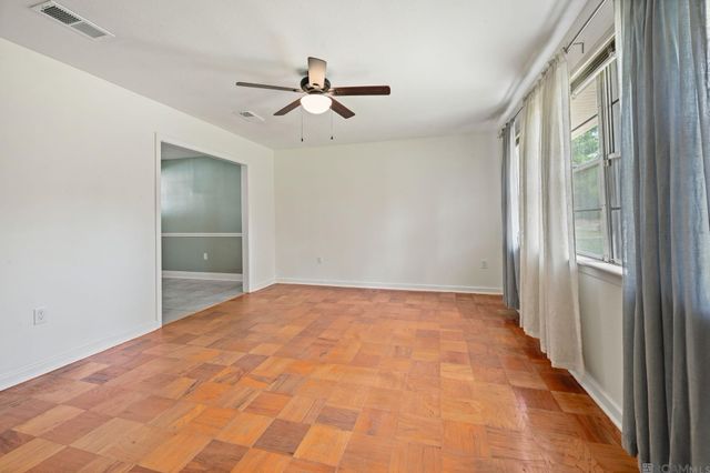 8435 N Essen Heights Ct, Baton Rouge, LA 70809