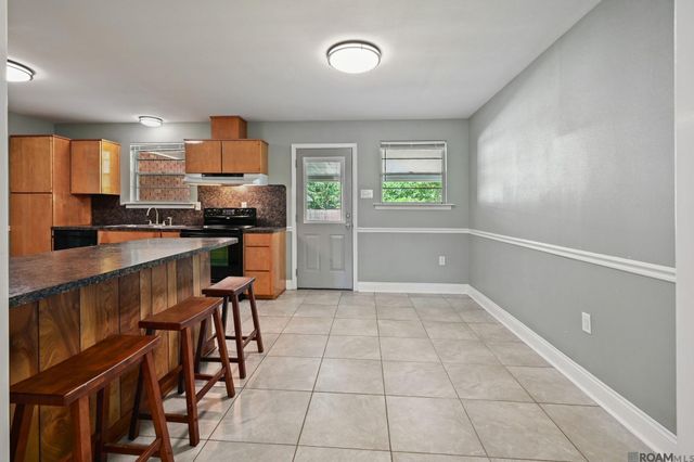 8435 N Essen Heights Ct, Baton Rouge, LA 70809