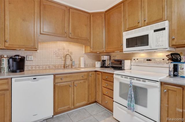 33604 Alvin Street, Garden City, MI 48135