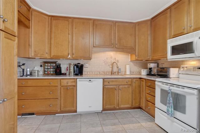 33604 Alvin Street, Garden City, MI 48135