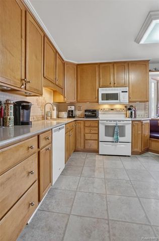 33604 Alvin Street, Garden City, MI 48135