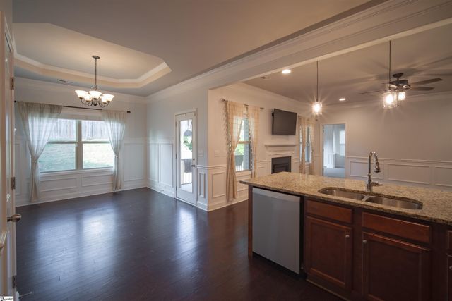 454 Wolfbend Road, Woodruff, SC 29388