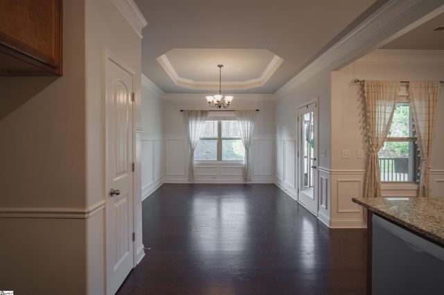 454 Wolfbend Road, Woodruff, SC 29388